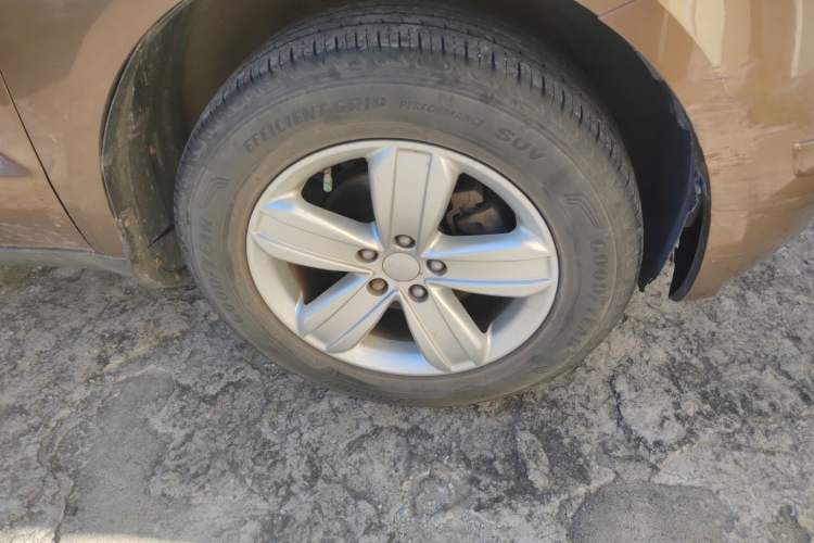 Used Geely Auto GX7 2013 1.8L Manual Entry-Level Model Right Front Wheel Hub
