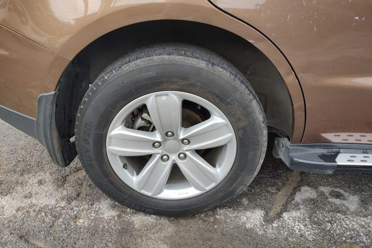 Used Geely Auto GX7 2013 2.0L Automatic Prestige Edition Right Rear Wheel Hub