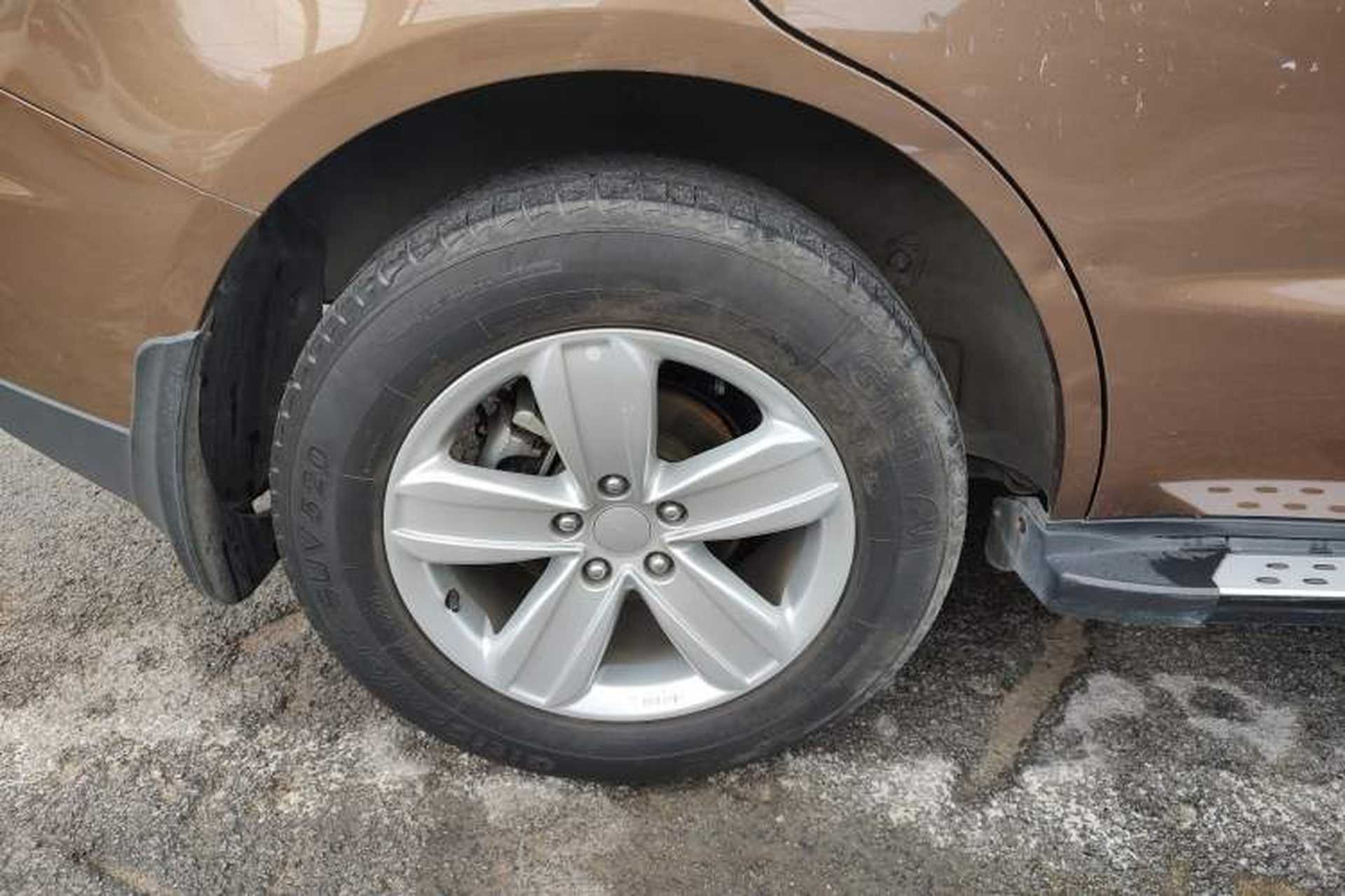 Used Geely Auto GX7 2013 2.0L Automatic Prestige Edition Right Rear Wheel Hub