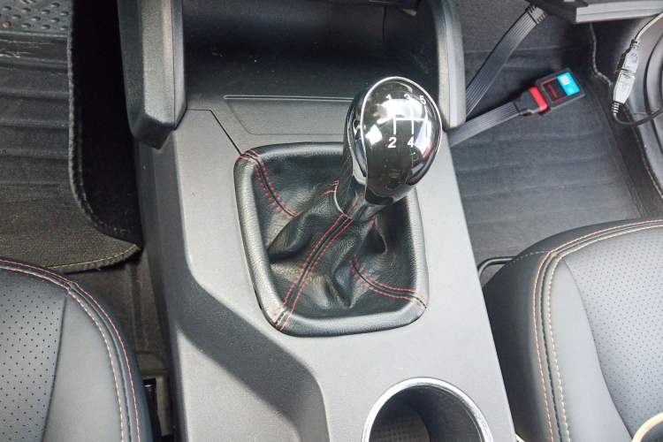 Used Geely Auto GX7 2014 1.8L Manual Value-Added Sunroof Edition Gear Lever