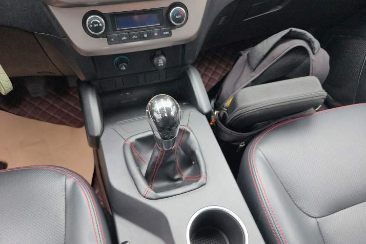 Used Geely Auto GX7 2014 1.8L Manual Luxury Model Gear Lever