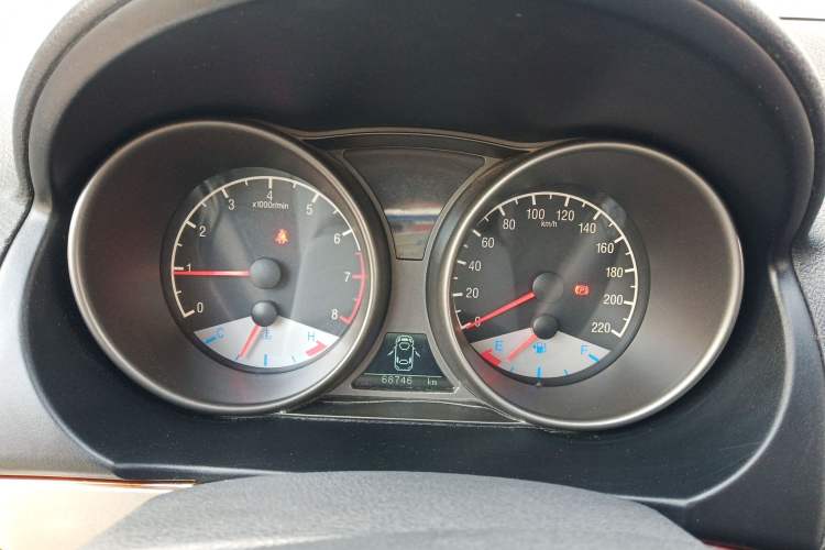 Used Geely Auto GX7 2014 1.8L Manual Value-Added Sunroof Edition Instrument Cluster