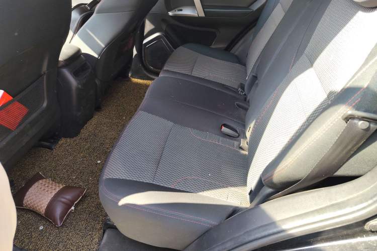 Used Geely Auto GX7 2014 1.8L Manual Value Edition Left Rear Seat