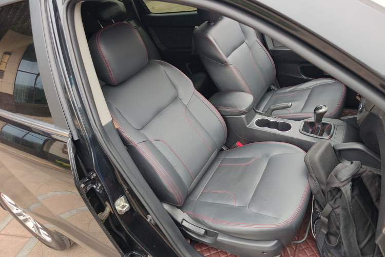 Used Geely Auto GX7 2014 1.8L Manual Luxury Model Right Front Seat