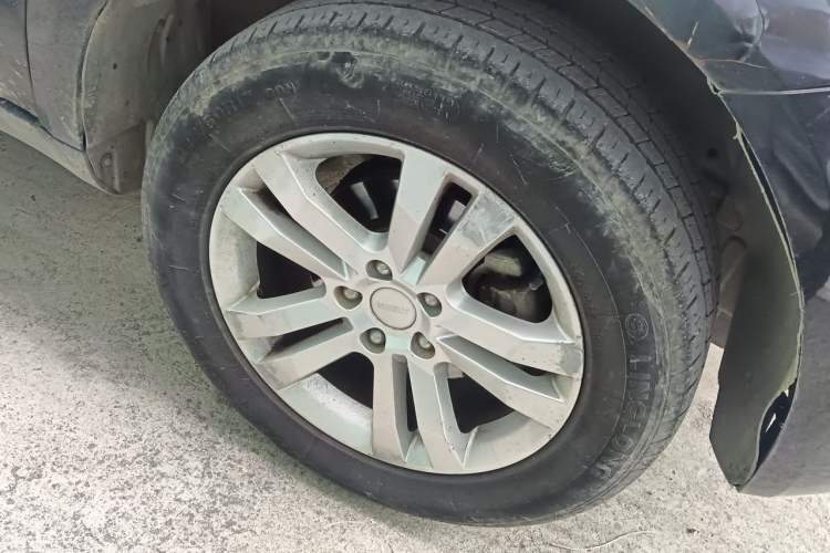 Used Geely Auto GX7 2014 1.8L Manual Elite Model Right Front Wheel Hub