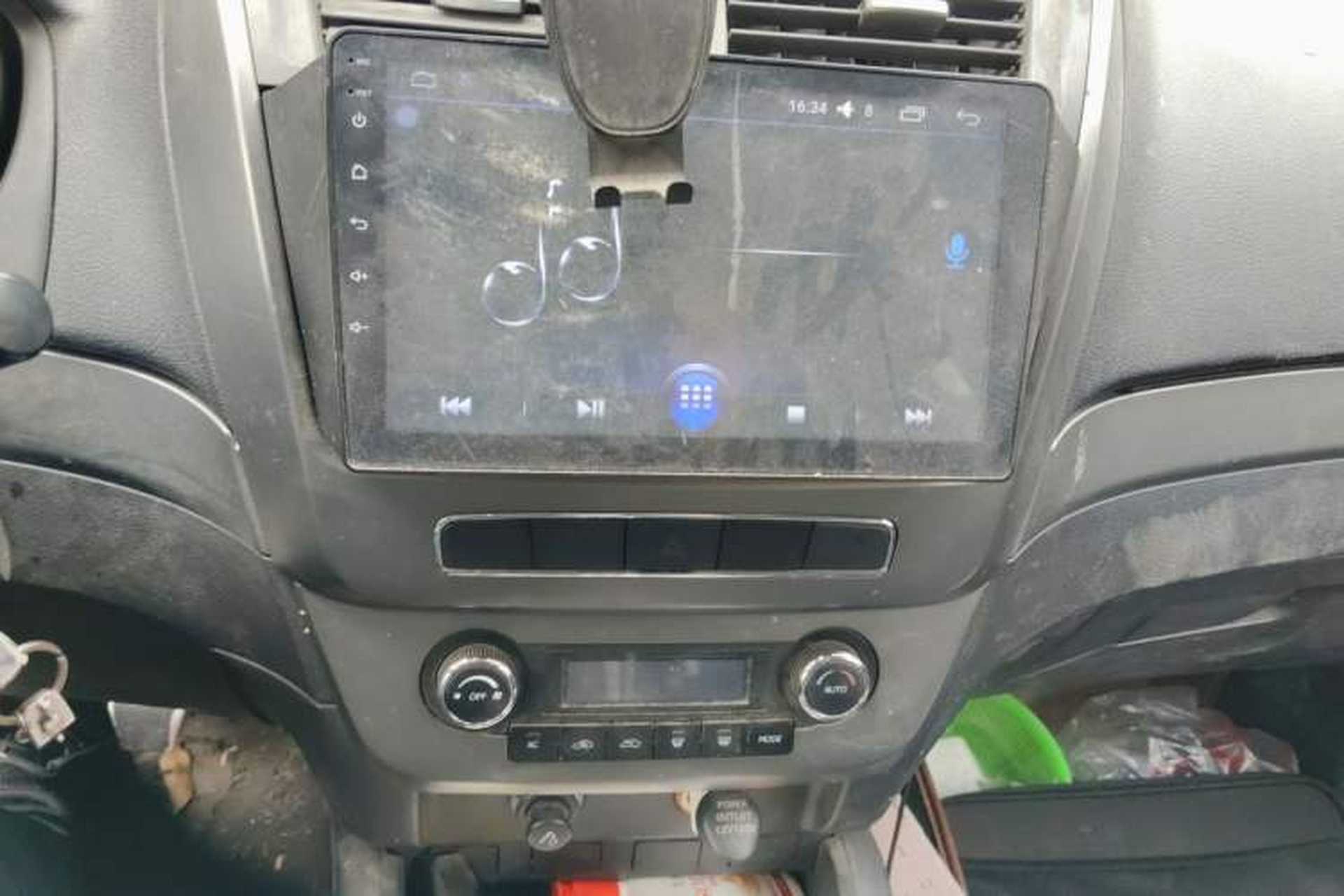 Used Geely Auto GX7 2014 1.8L Manual Elite Model Audio And AC Panel