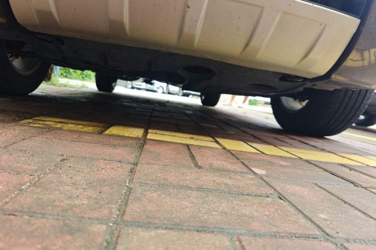 Used Geely Auto GX7 2014 1.8L Manual Elite Model Chassis Front