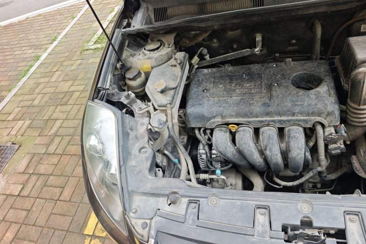 Used Geely Auto GX7 2014 1.8L Manual Elite Model Engine Bay Right