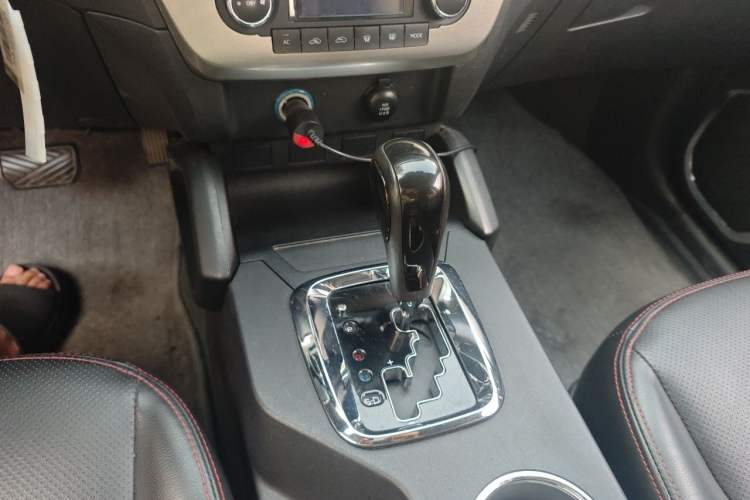 Used Geely Auto GX7 2014 2.0L Automatic Prestige Edition Gear Lever
