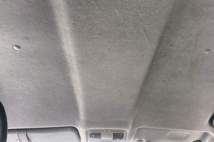 Used Geely Auto GX7 2014 1.8L Manual Value Edition Headliner