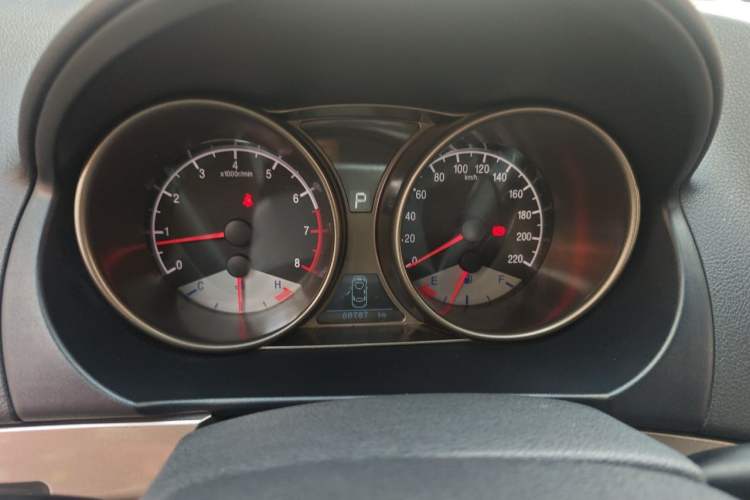 Used Geely Auto GX7 2014 2.0L Automatic Prestige Edition Instrument Cluster