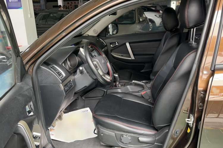 Used Geely Auto GX7 2014 1.8L Manual Value Edition Interior 1