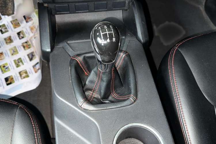 Used Geely Auto GX7 2014 1.8L Manual Value Edition Interior 2