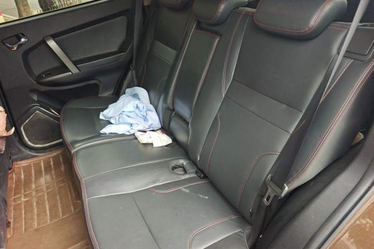 Used Geely Auto GX7 2014 1.8L Manual Elite Model Left Rear Seat
