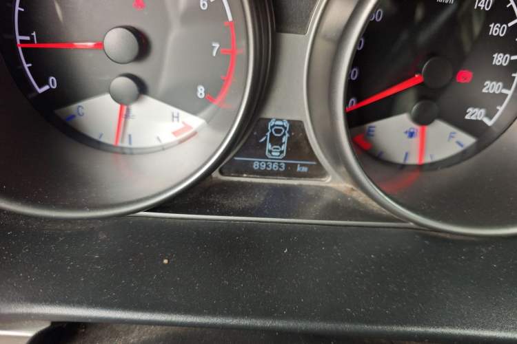 Used Geely Auto GX7 2014 1.8L Manual Elite Model Odometer Close Up