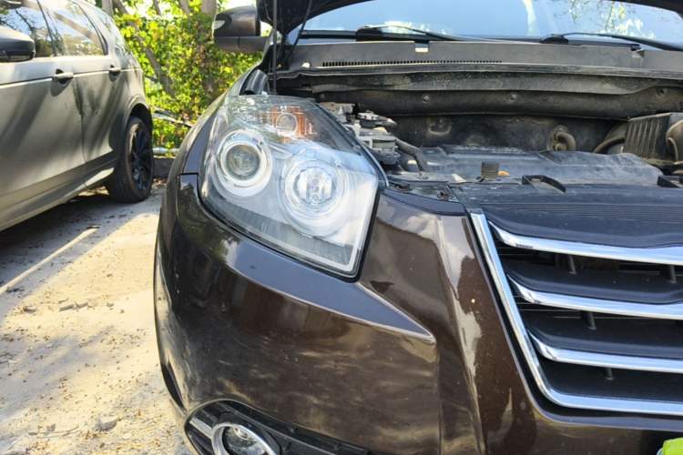 Used Geely Auto GX7 2014 1.8L Manual Value Edition Right Front Headlight