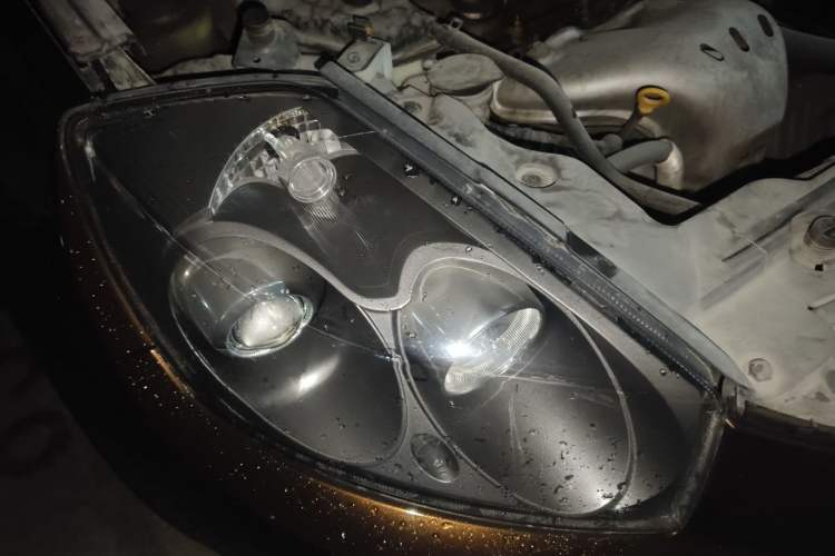 Used Geely Auto GX7 2014 2.0L Automatic Prestige Edition Right Front Headlight