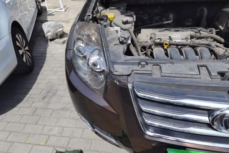 Used Geely Auto GX7 2014 1.8L Manual Value Edition Right Front Headlight