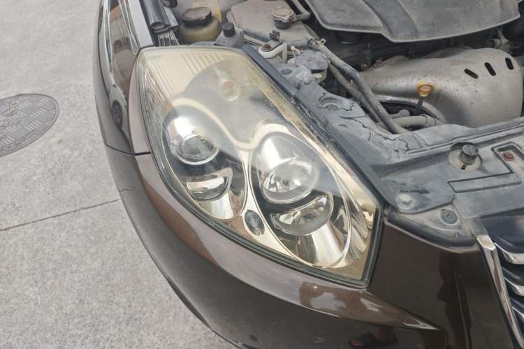 Used Geely Auto GX7 2014 2.0L Automatic Prestige Edition Right Front Headlight