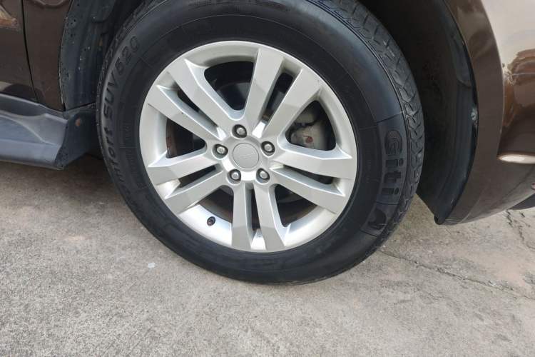 Used Geely Auto GX7 2014 2.0L Automatic Prestige Edition Right Front Wheel Hub