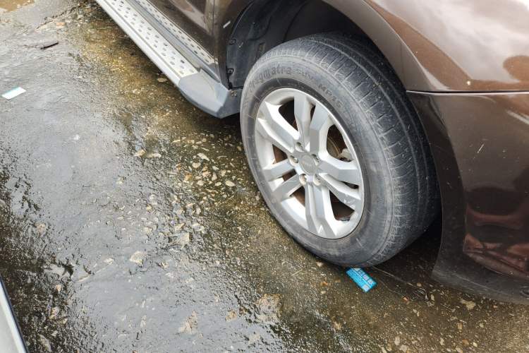 Used Geely Auto GX7 2014 1.8L Manual Value Edition Right Front Wheel Hub