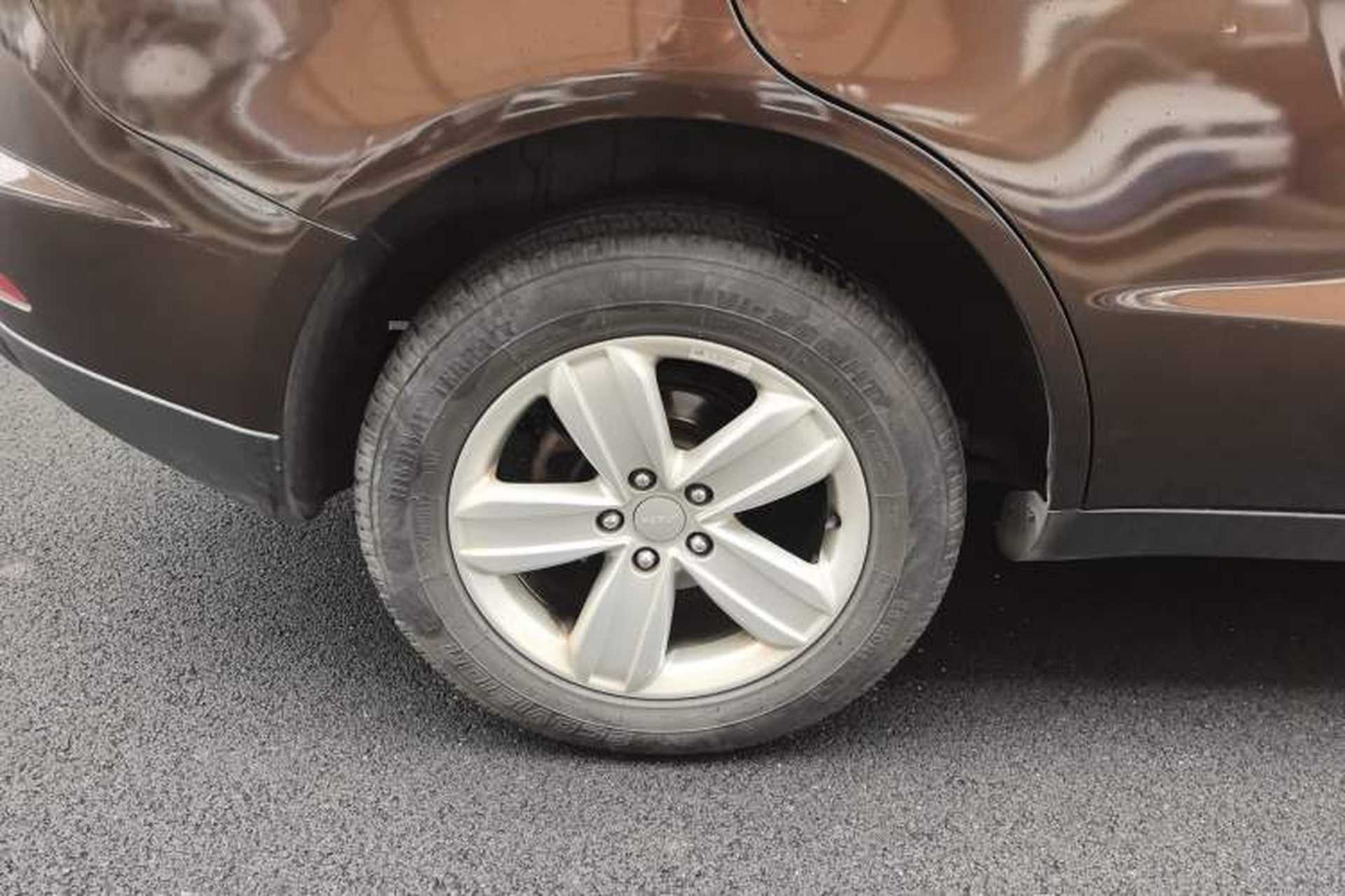 Used Geely Auto GX7 2014 1.8L Manual Value Edition Right Rear Wheel Hub