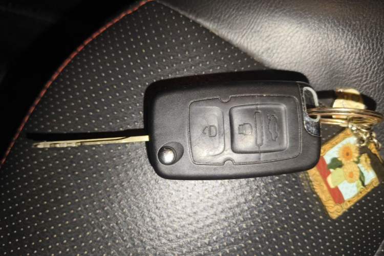 Used Geely Auto GX7 2014 2.0L Automatic Prestige Edition Vehicle Key
