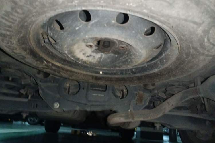 Used Geely Auto GX7 2014 2.0L Automatic Prestige Edition Chassis Rear