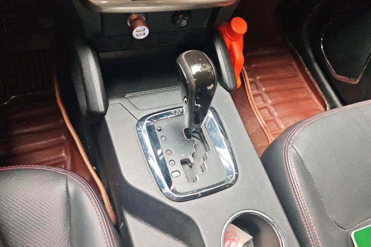 Used Geely Auto GX7 2014 2.0L Automatic Prestige Edition Gear Lever