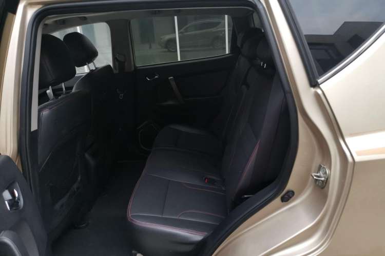 Used Geely Auto GX7 2014 1.8L Manual Elite Model Interior 1