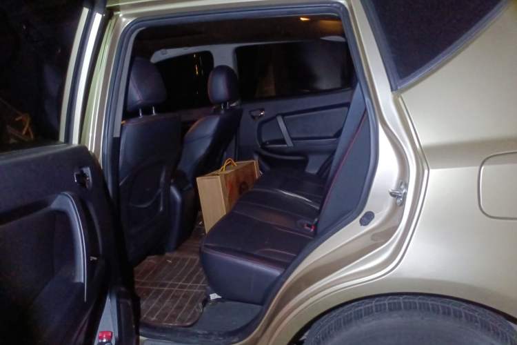 Used Geely Auto GX7 2014 2.0L Automatic Prestige Edition Left Rear Seat