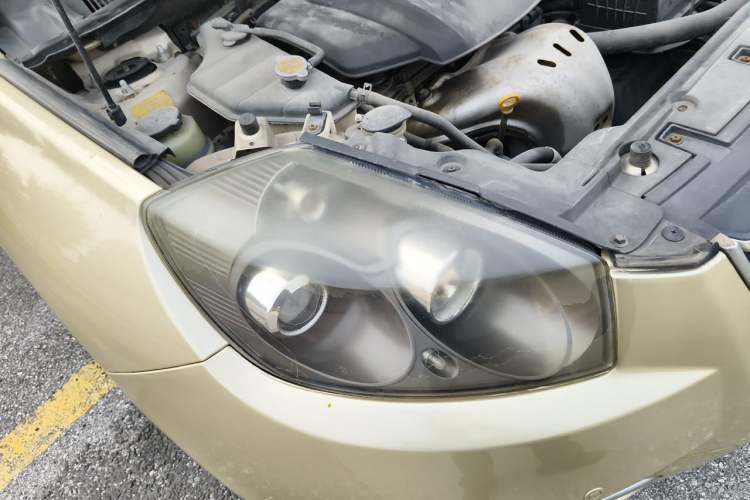 Used Geely Auto GX7 2014 2.0L Automatic Prestige Edition Right Front Headlight