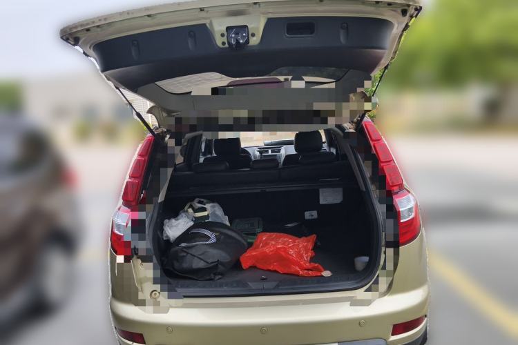 Used Geely Auto GX7 2014 2.0L Automatic Prestige Edition Trunk