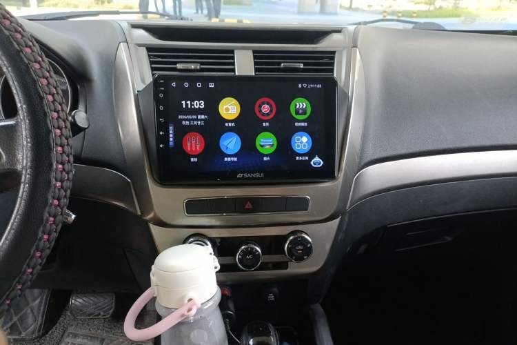 Used Geely Auto GX7 2014 2.0L Automatic Value Edition Audio And AC Panel