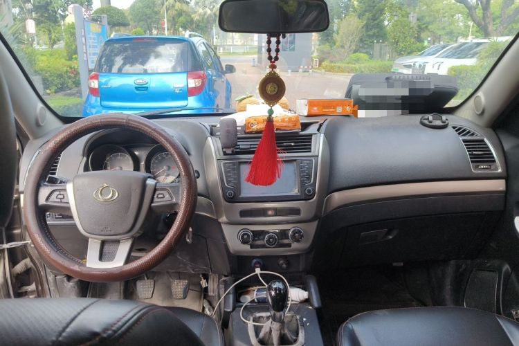 Used Geely Auto GX7 2014 1.8L Manual Value Edition Center Console