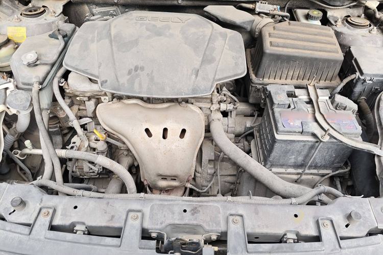 Used Geely Auto GX7 2014 2.0L Automatic Value Edition Engine Bay