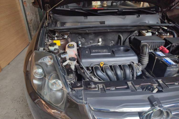 Used Geely Auto GX7 2014 1.8L Manual Value Edition Engine Bay Right