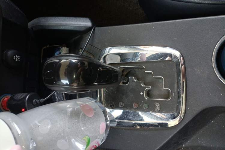 Used Geely Auto GX7 2014 2.0L Automatic Value Edition Gear Lever