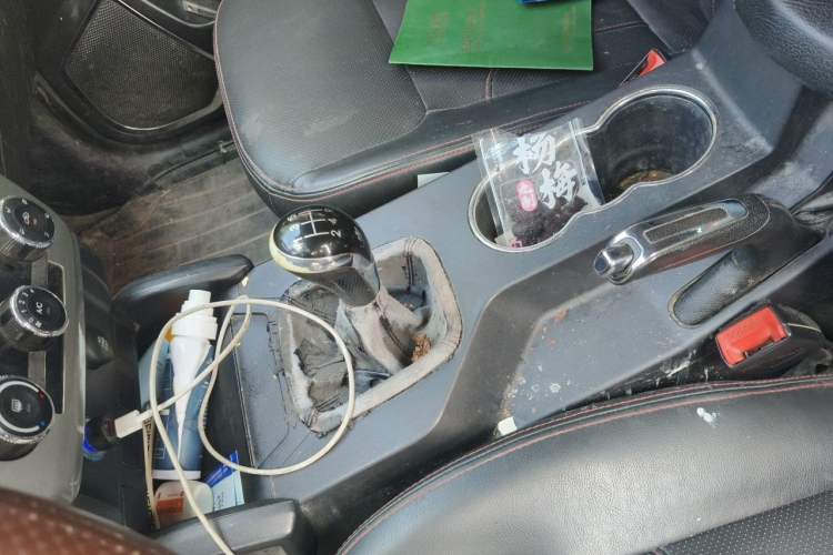 Used Geely Auto GX7 2014 1.8L Manual Value Edition Gear Lever