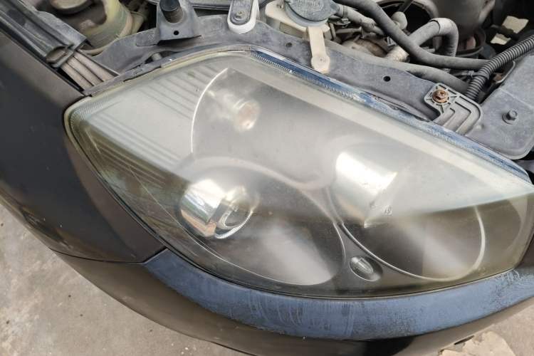 Used Geely Auto GX7 2014 2.0L Automatic Value Edition Right Front Headlight