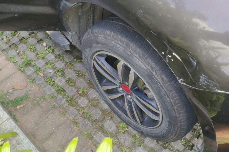 Used Geely Auto GX7 2014 1.8L Manual Value Edition Right Front Wheel Hub