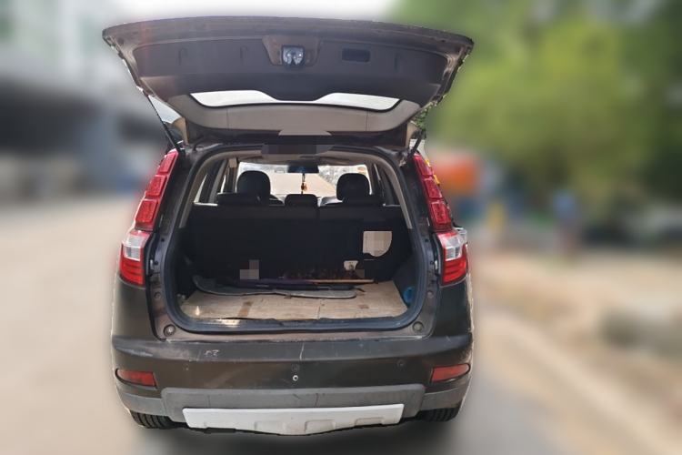 Used Geely Auto GX7 2014 2.0L Automatic Value Edition Trunk