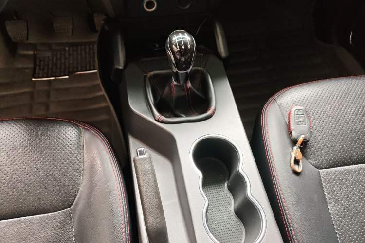 Used Geely Auto GX7 2014 1.8L Manual Value Edition Gear Lever
