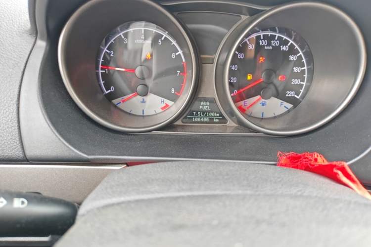 Used Geely Auto GX7 2014 1.8L Manual Luxury Model Odometer Close Up