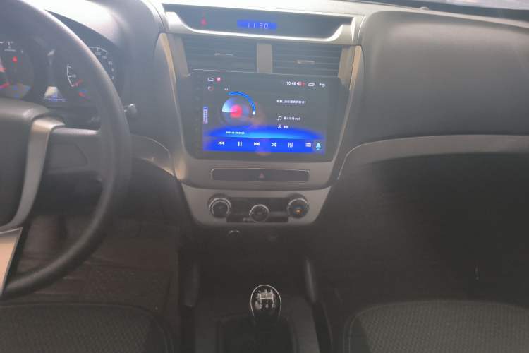 Used Geely Auto GX7 2014 1.8L Manual Value-Added Sunroof Edition Audio And AC Panel