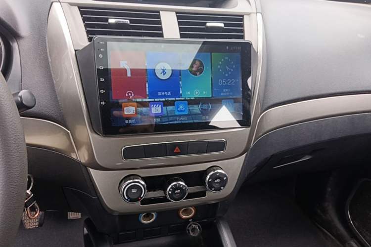 Used Geely Auto GX7 2014 1.8L Manual Value-Added Sunroof Edition Audio And AC Panel