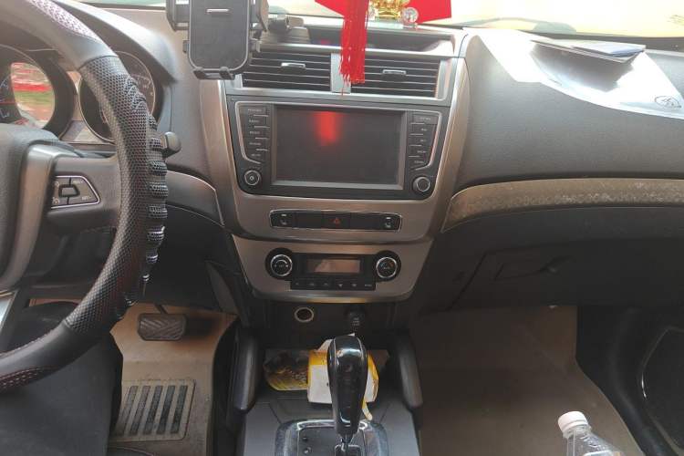 Used Geely Auto GX7 2014 2.4L Automatic Prestige Edition Audio And AC Panel