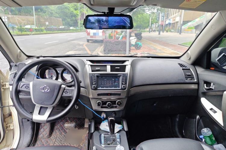 Used Geely Auto GX7 2014 2.0L Automatic Value Edition Center Console