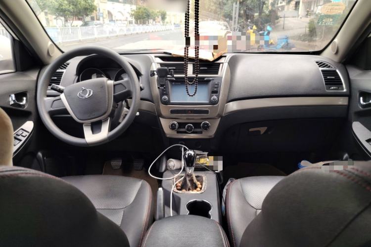 Used Geely Auto GX7 2014 1.8L Manual Value Edition Center Console