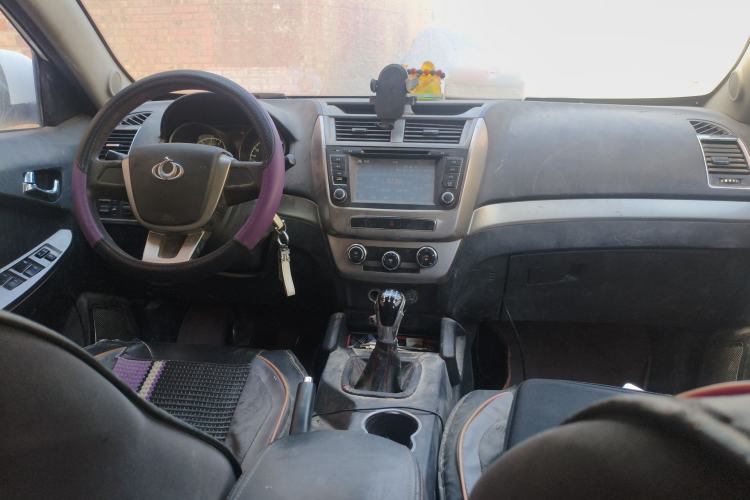 Used Geely Auto GX7 2014 1.8L Manual Value Edition Center Console